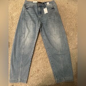 NWT JUDY BLUE BARREL JEANS